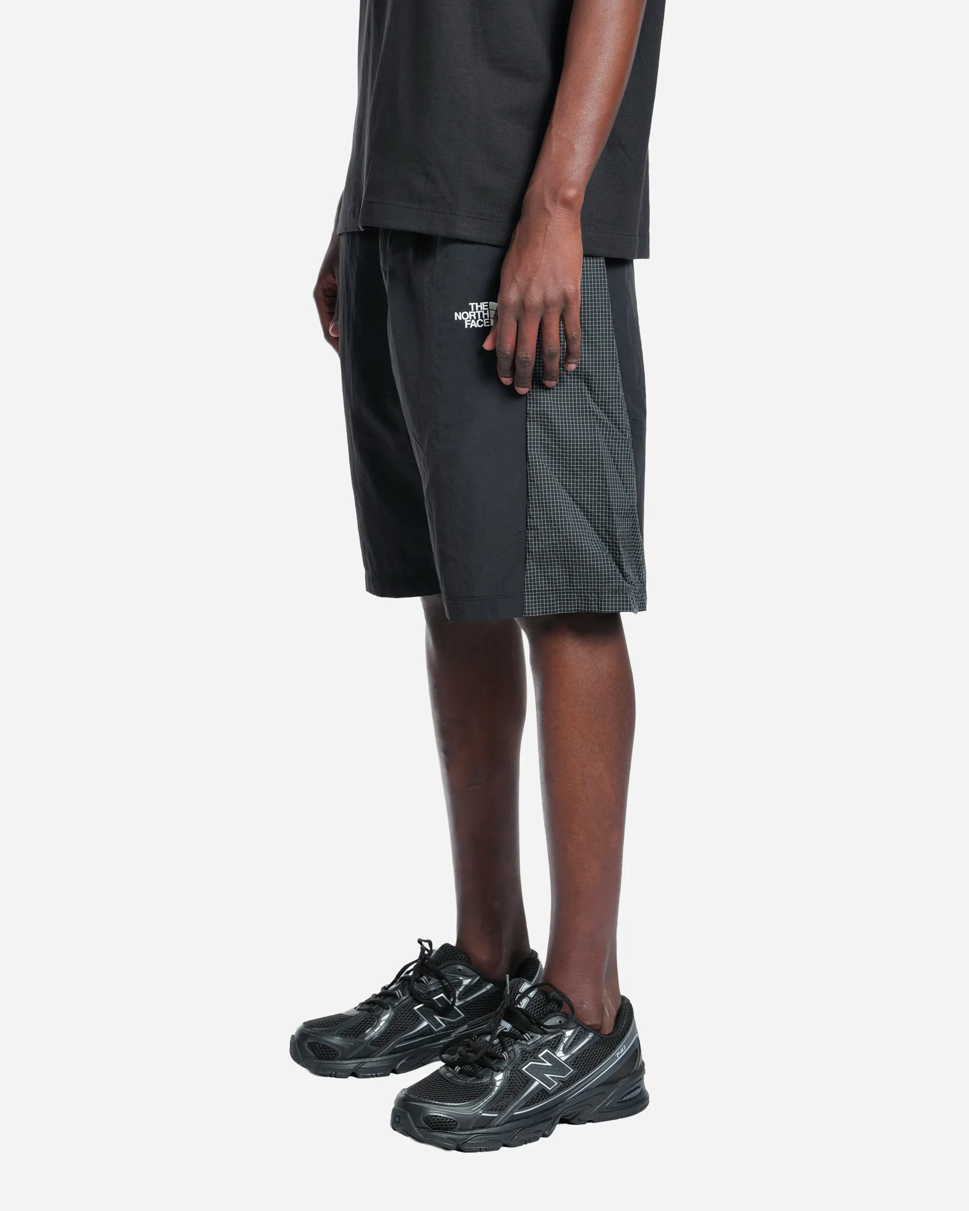 Short NSE Black
