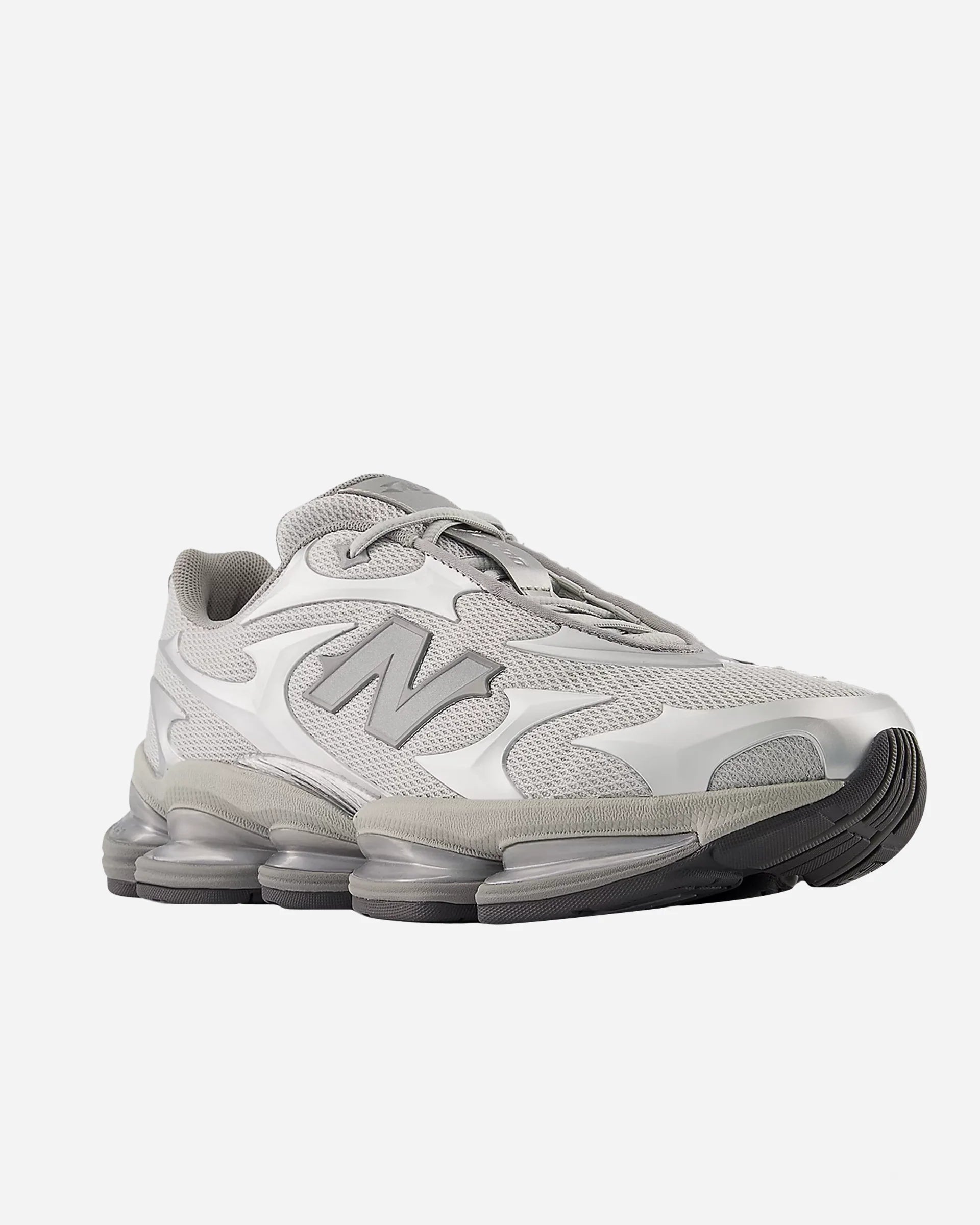 New Balance 2000 Silver Metallic